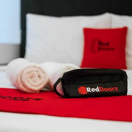 Reddoorz Near Galeria Mall 2-2